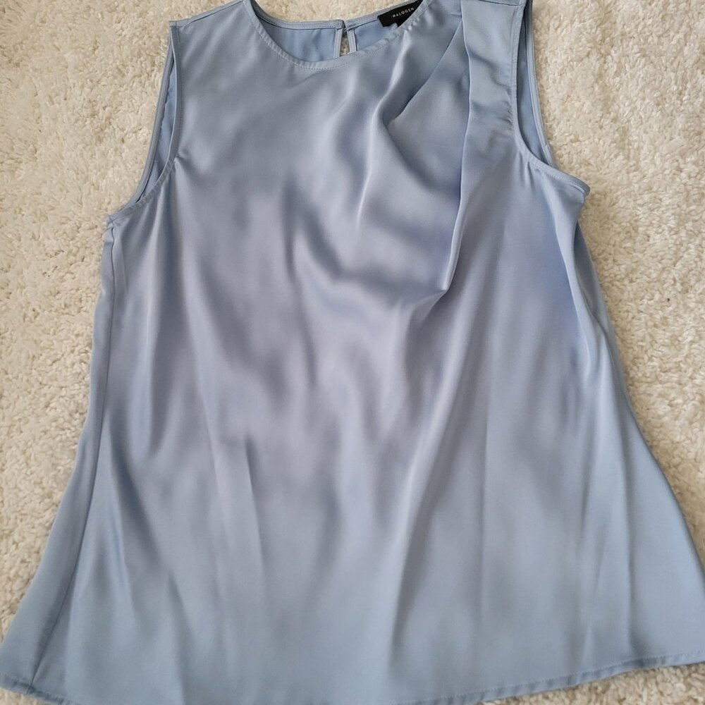 Halogen blue sleeveless shell size small.